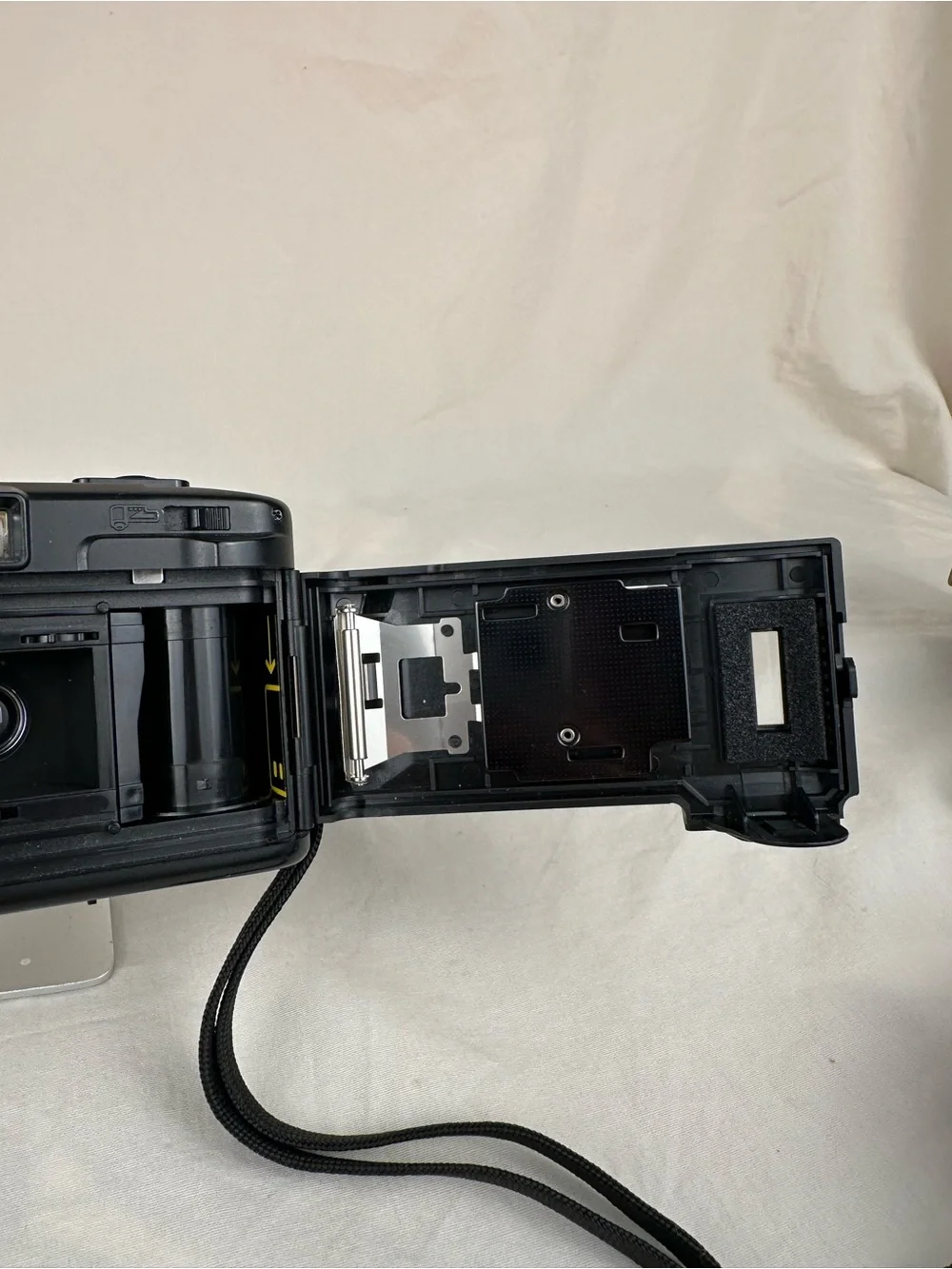 Vivitar D:535 Compact 35mm Point & Shoot Camera - Black